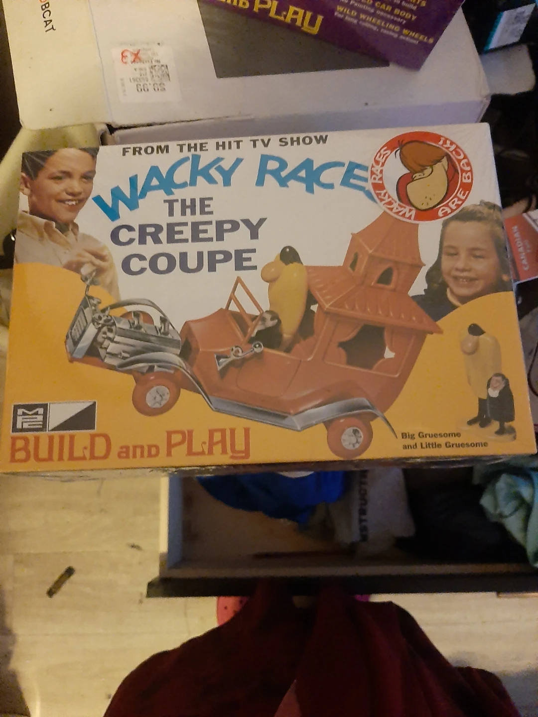 Round 2 Models Wacky Race Creepy Coupe Plastic Model Kit