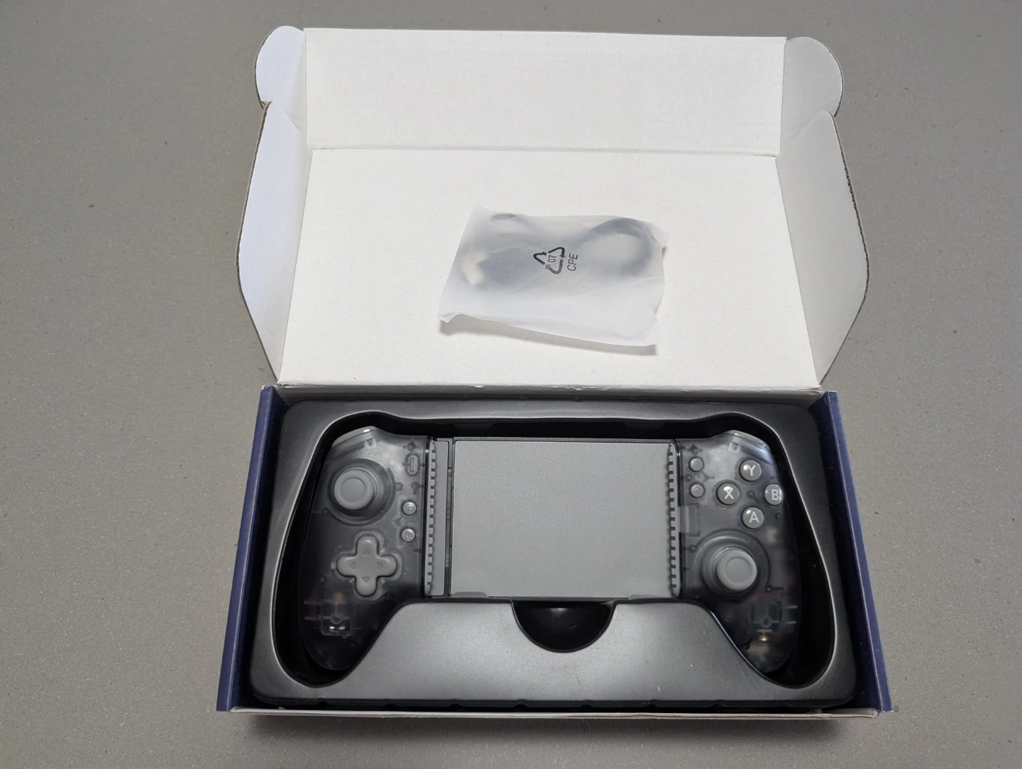 S100 Mobile Game Controller - photo 2