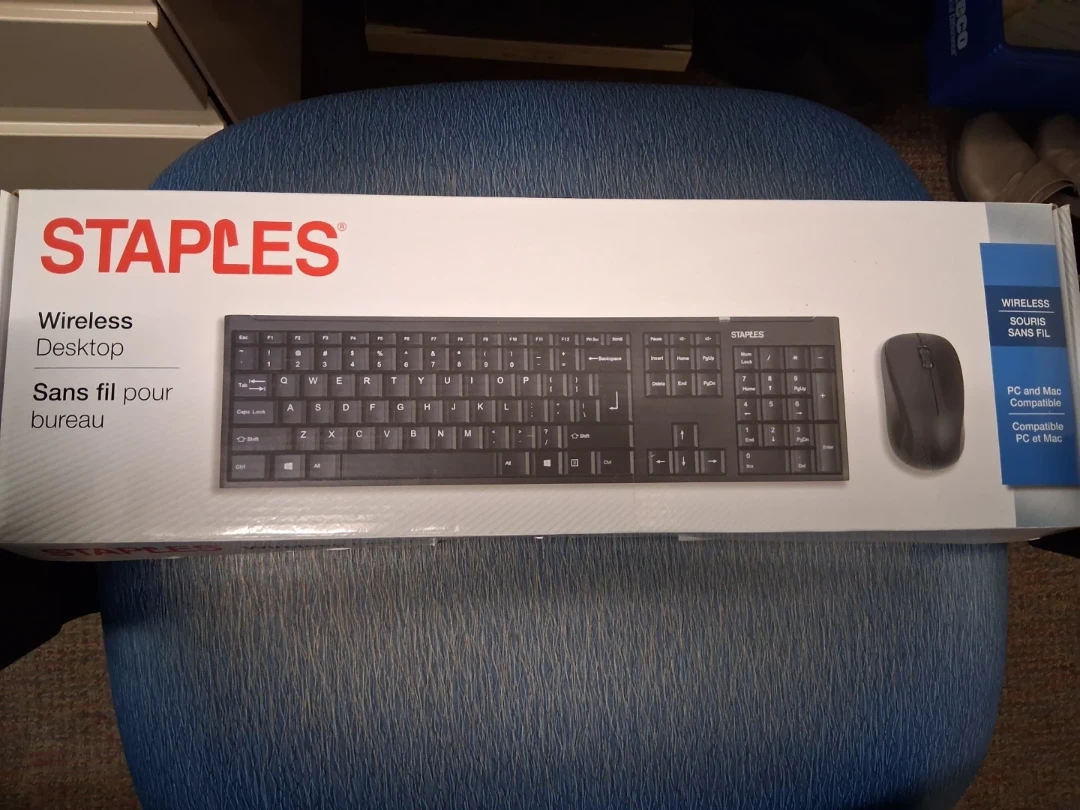 BN-Staples Wireless Desktop Keyboard and Mouse Combo