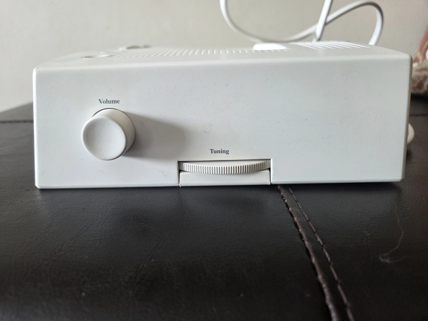 GE Carbon Monoxide Alarm Clock Radio AM/FM - photo 3