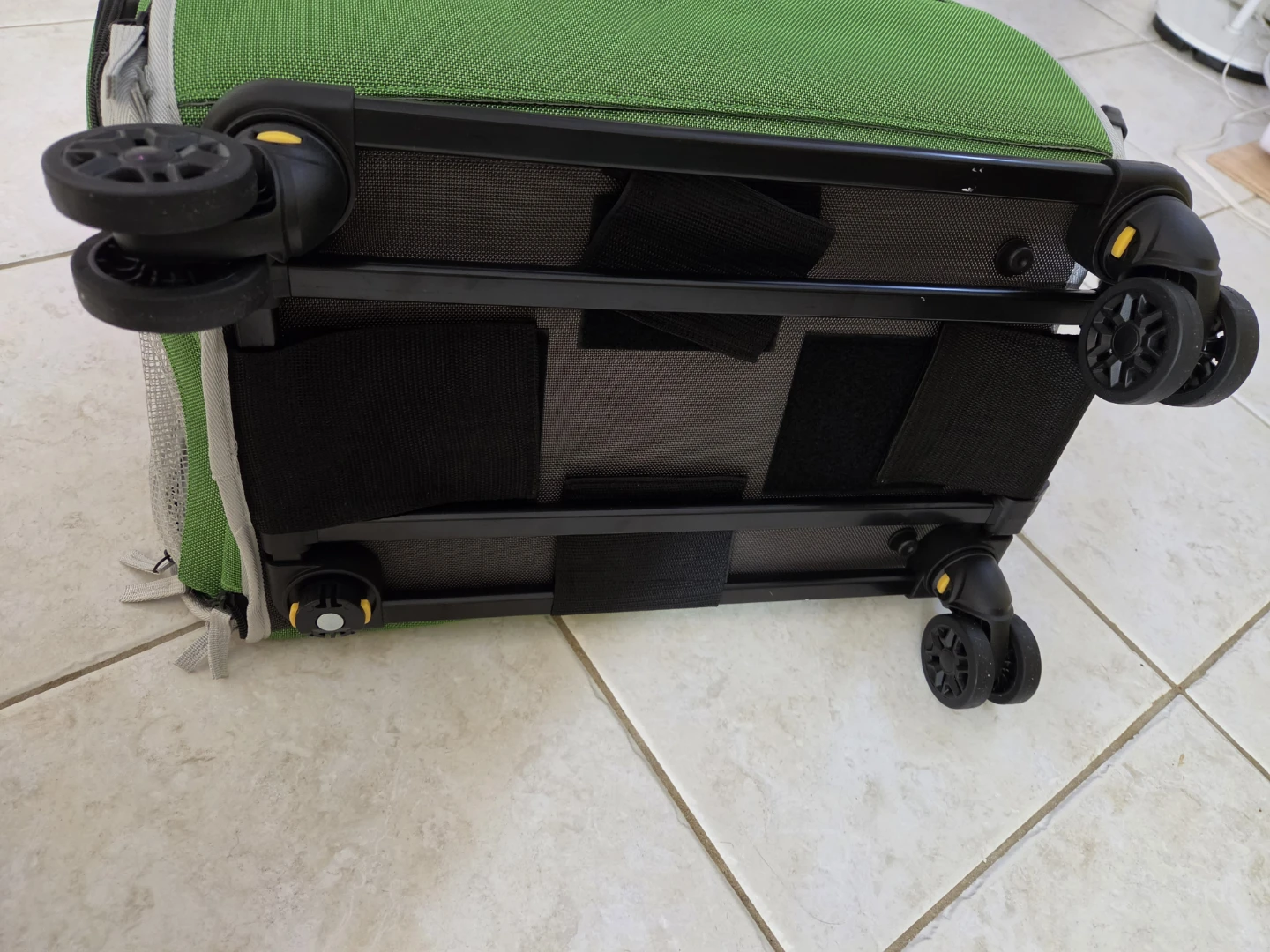 LITAPET Rolling Pet Carrier Bag - photo 2