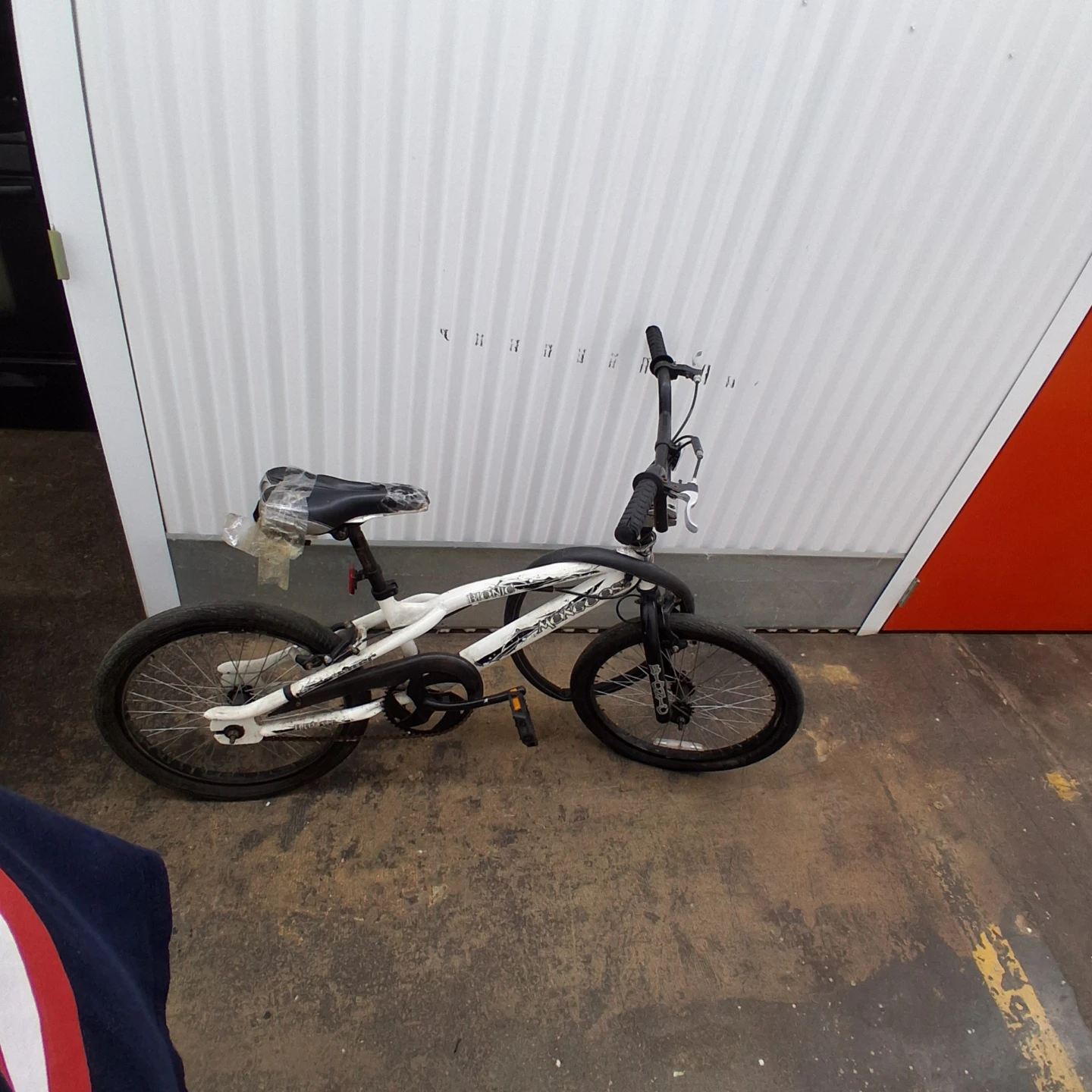 White BMX Bike mongoose - photo 3