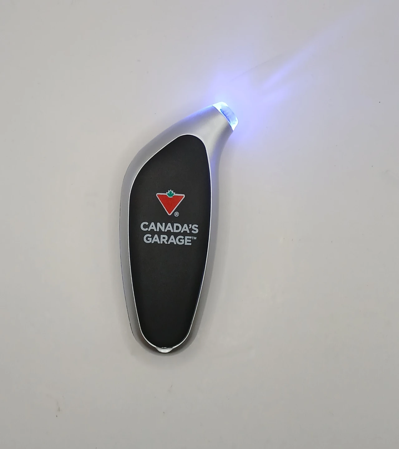 Canada's Garage Digital Tire Pressure Gauge - photo 2
