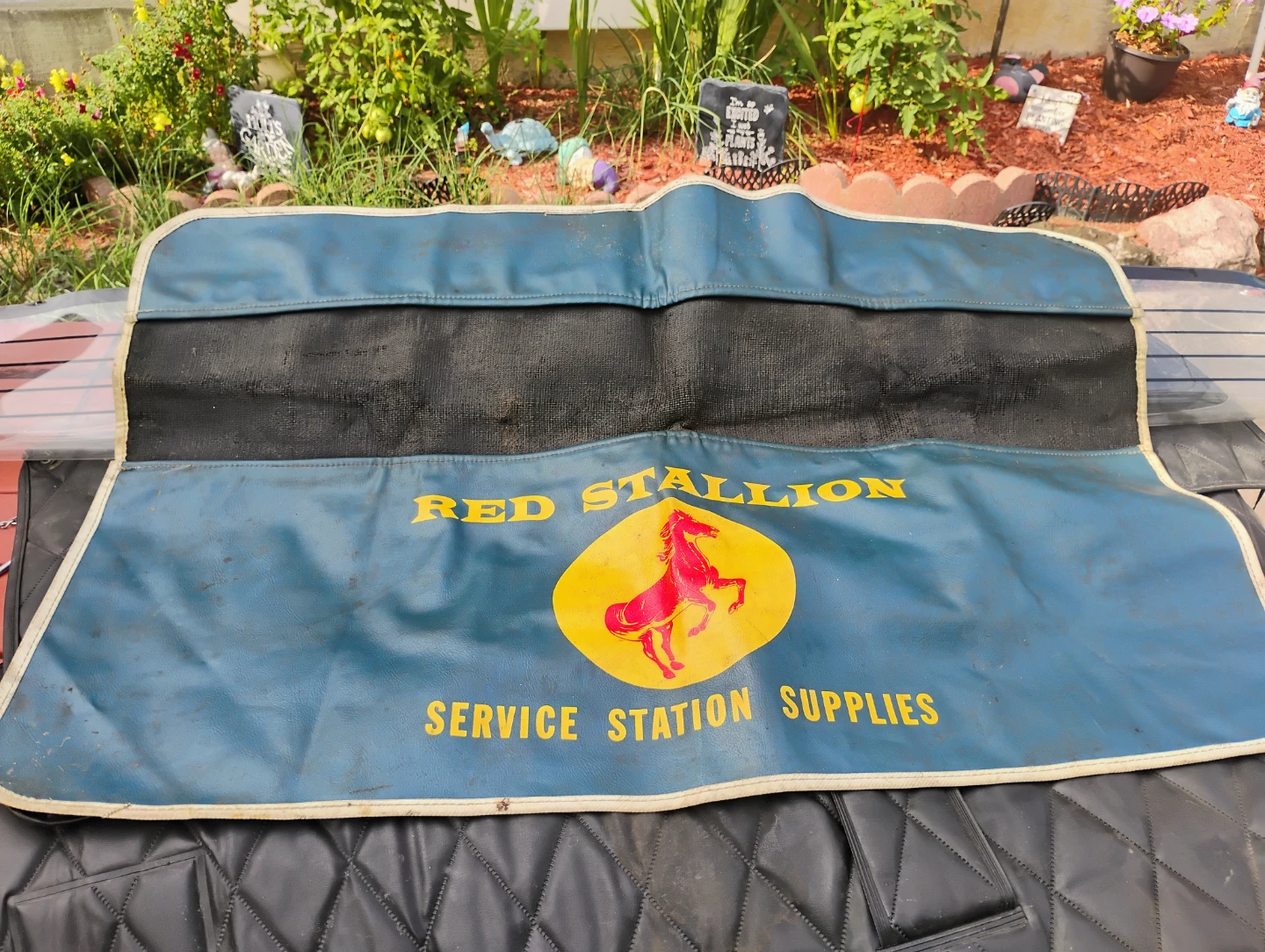 Red Stallion Service Station Fender Covers