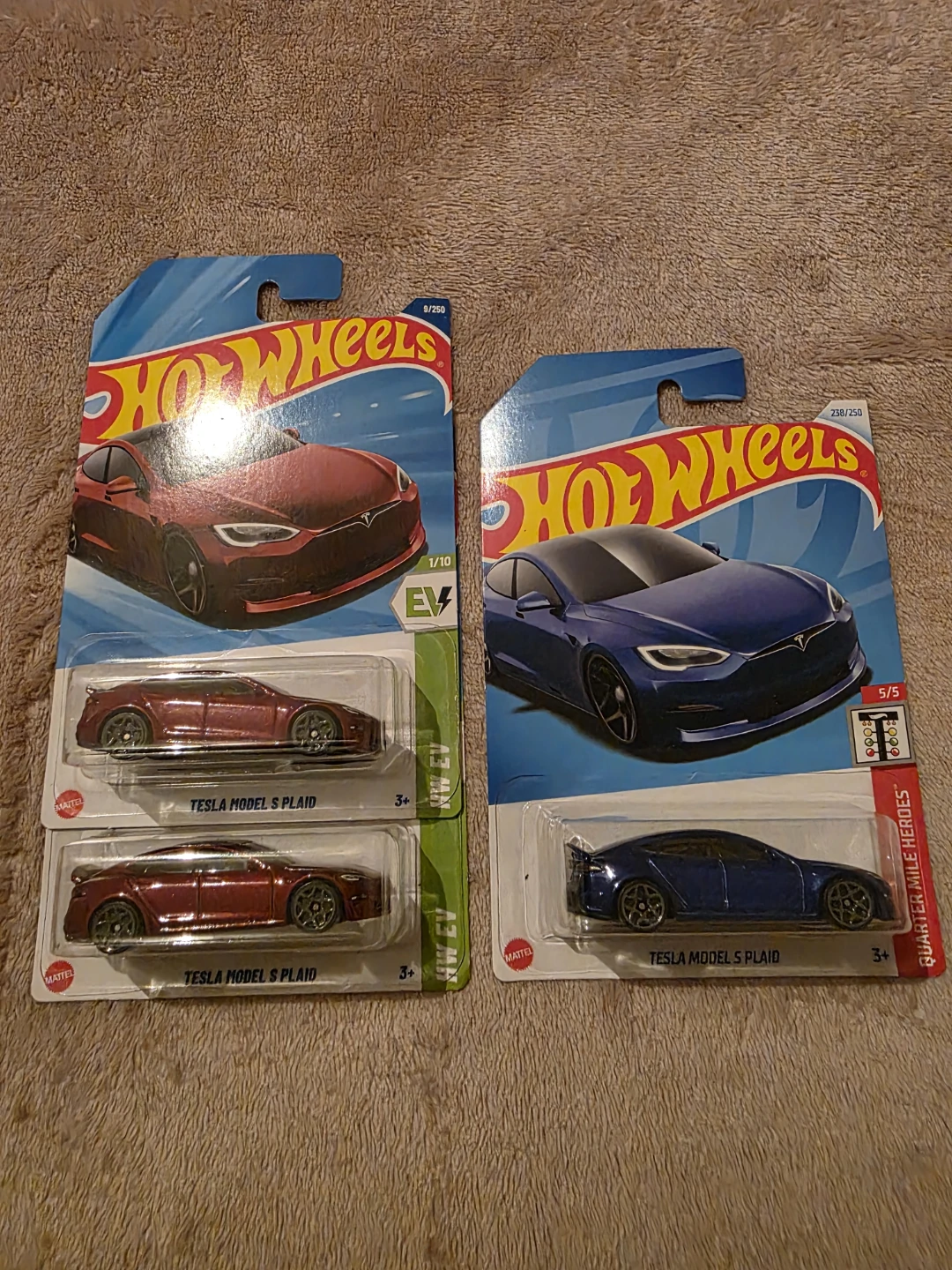 3 Hot Wheels Tesla Model S Plaid Die-cast Cars
