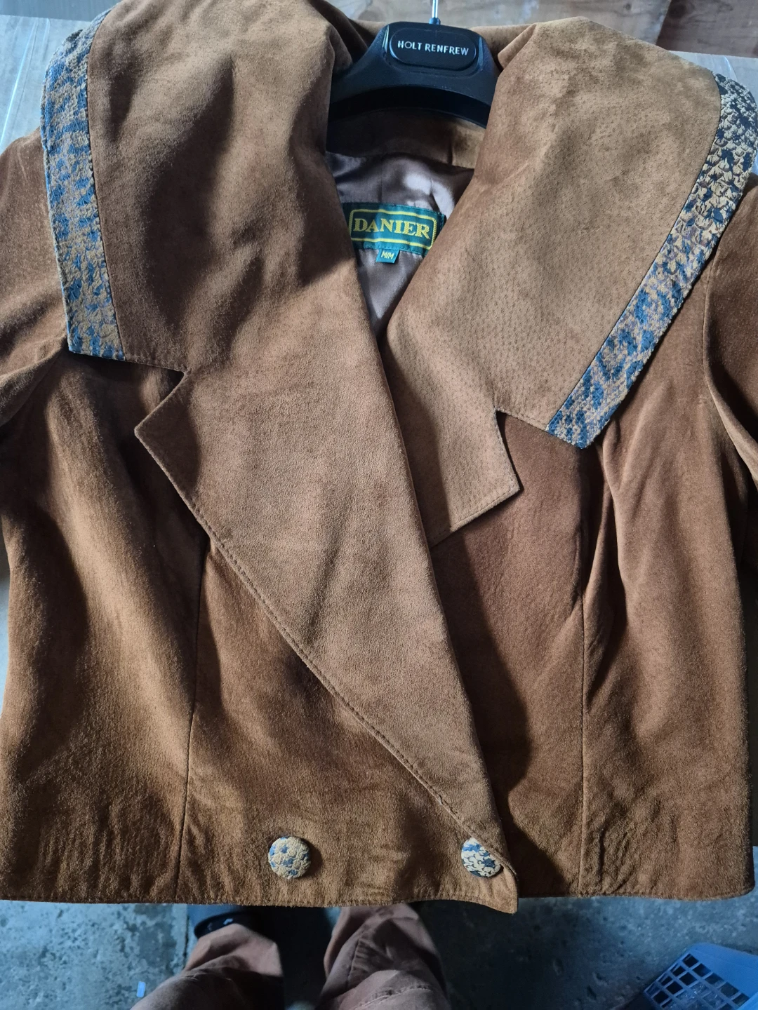 Danier Brown Suede Jacket - photo 2