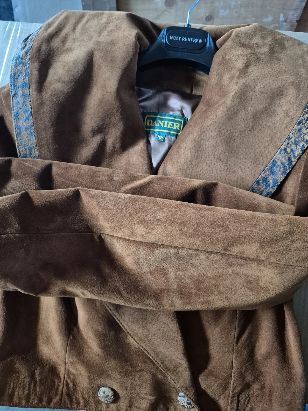 Danier Brown Suede Jacket - photo 3
