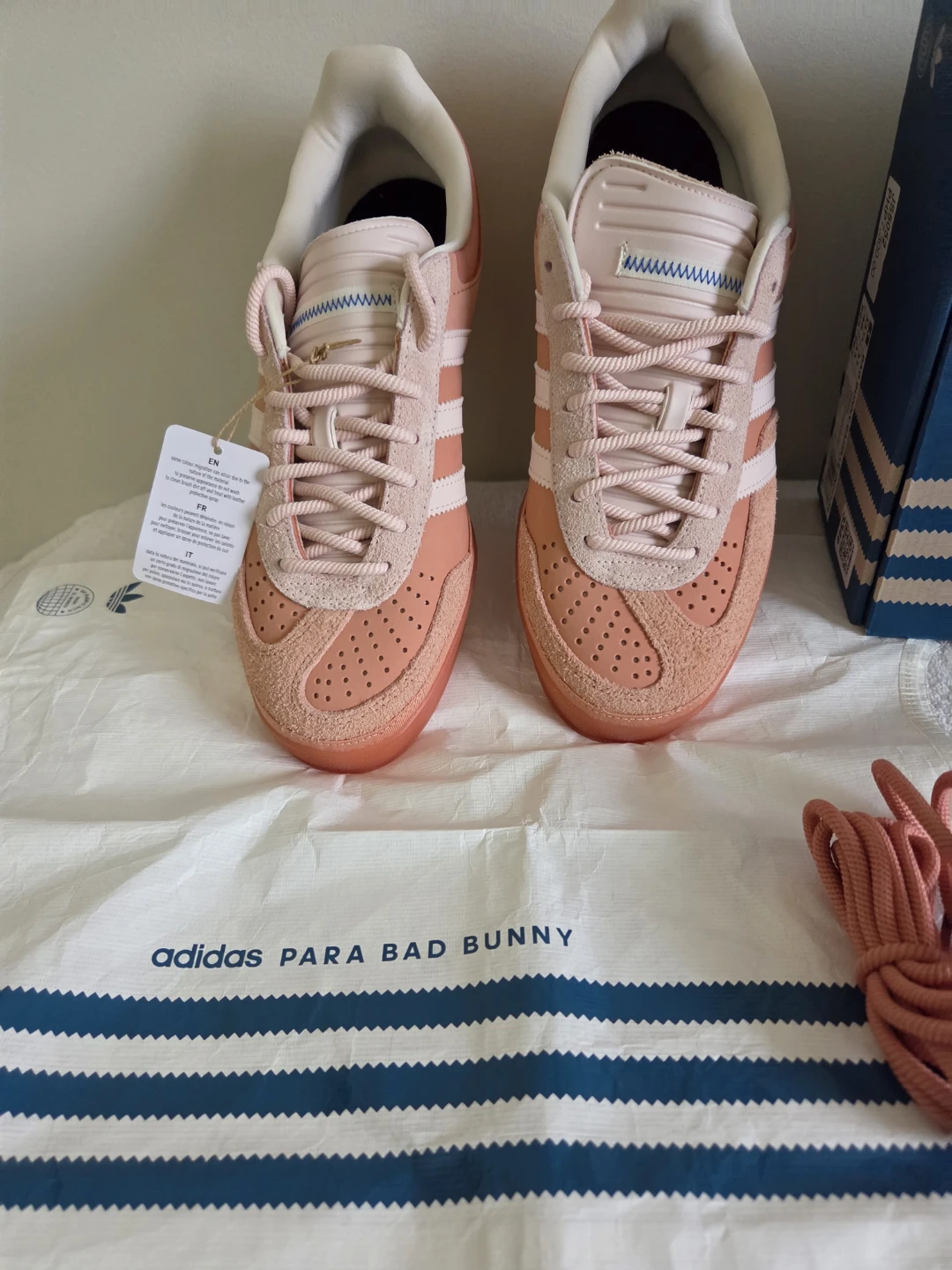 1 Pair Bad Bunny Cabo Rojo Addidas sneakers 11.5 US New - photo 3