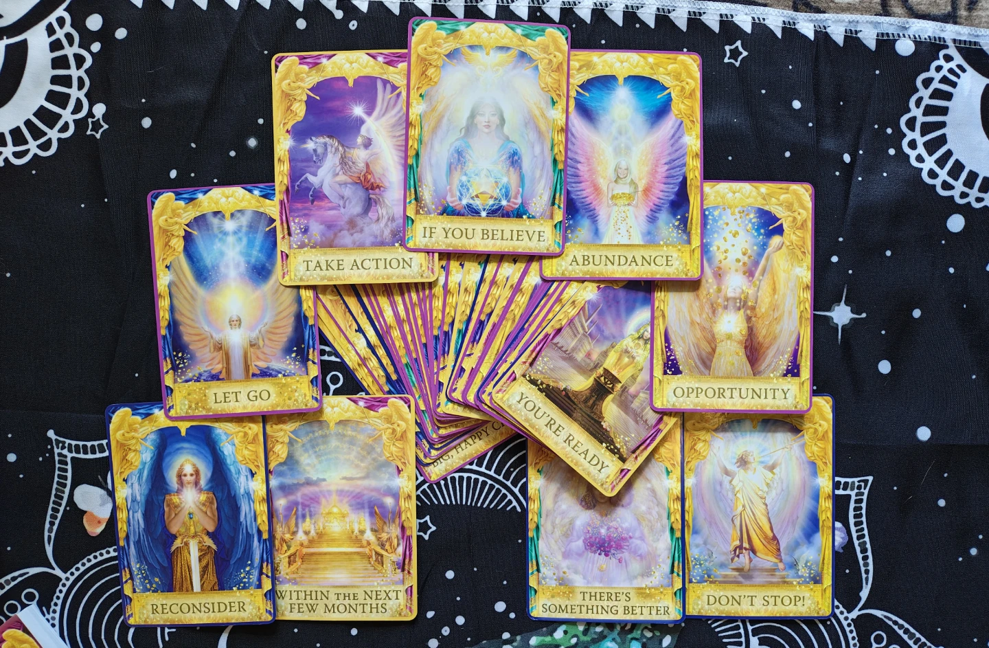 Angel Answers 🪽 44 Card Deck + Slipbox + Guidebook - photo 4