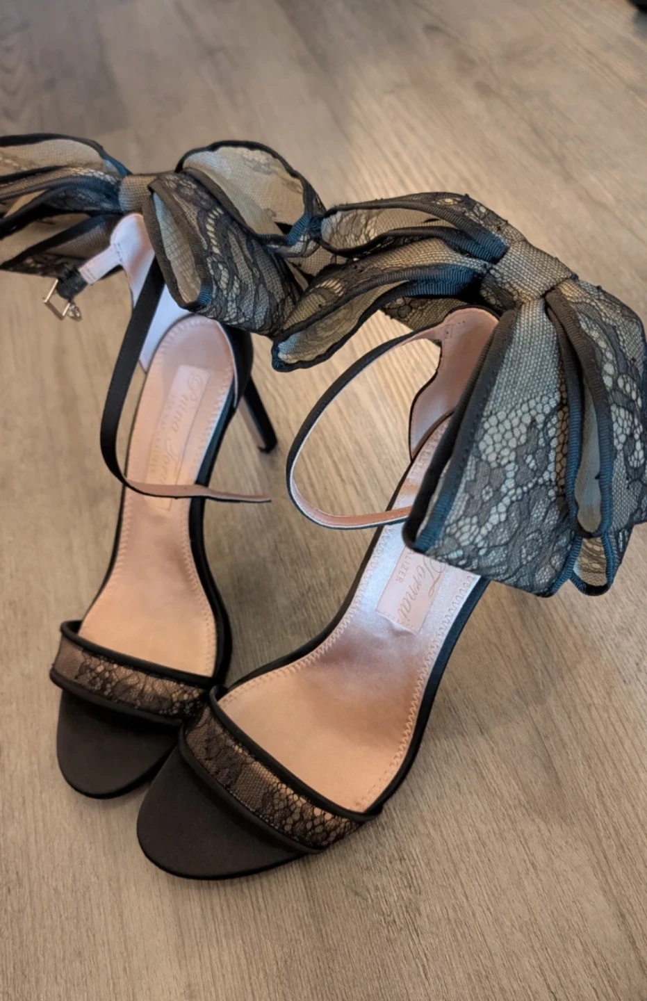 PNINA TORNAI for Naturalizer Black Lace Bow Heels