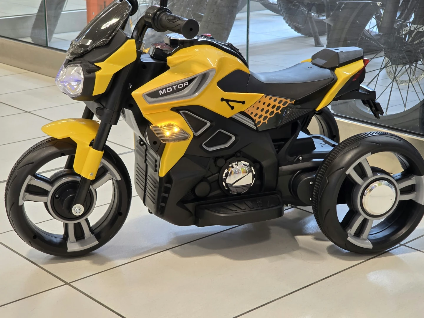 MOTO-20 Kids Ride-On Motorcycle - photo 2