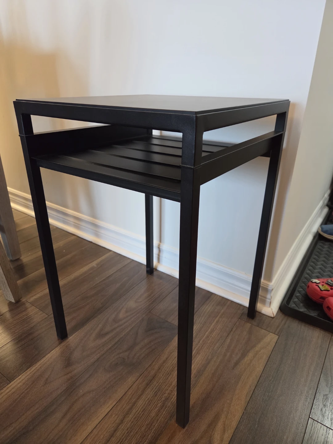 Black End Table with Shelf