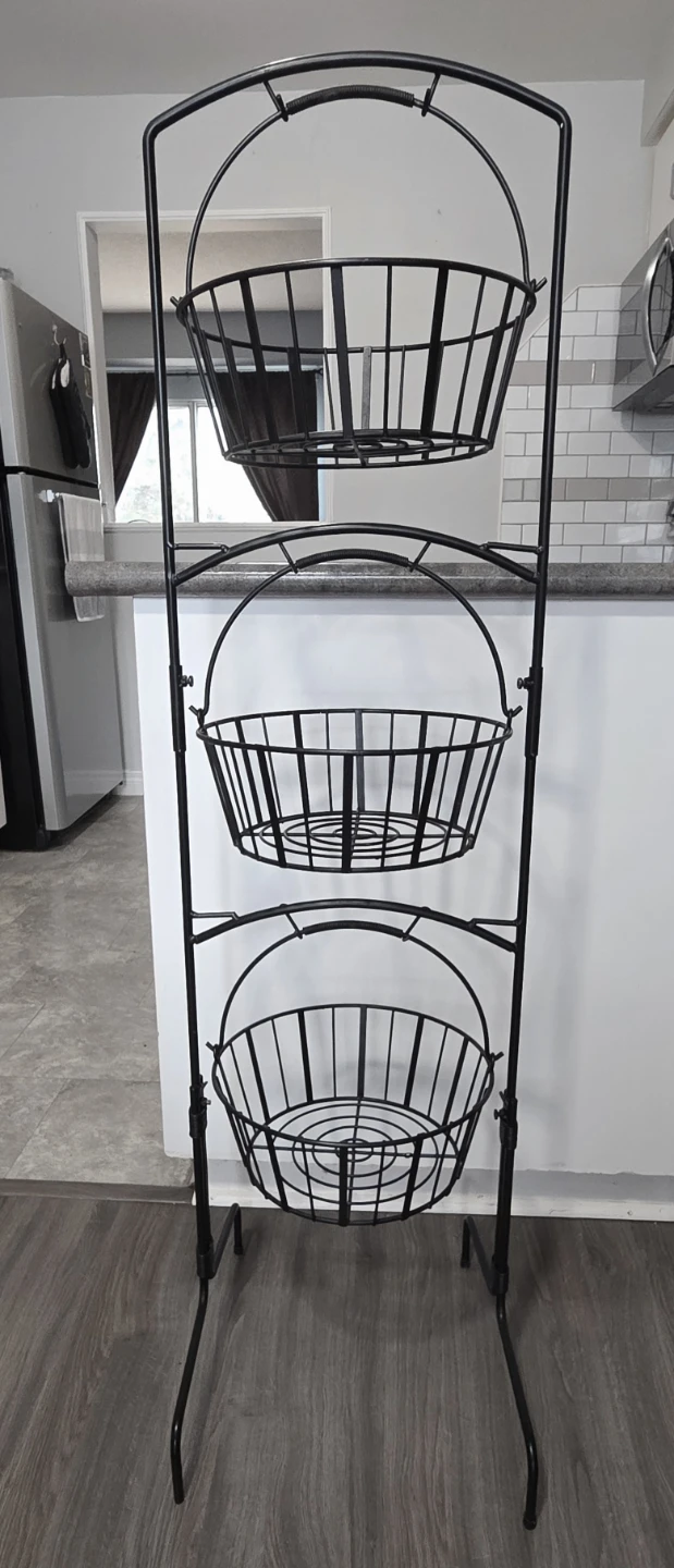 Wire basket stand