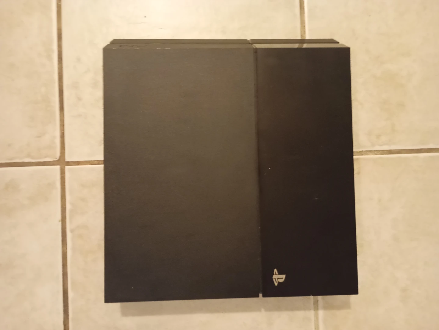 PlayStation 4 Console with Controller and 6 Games - photo 2