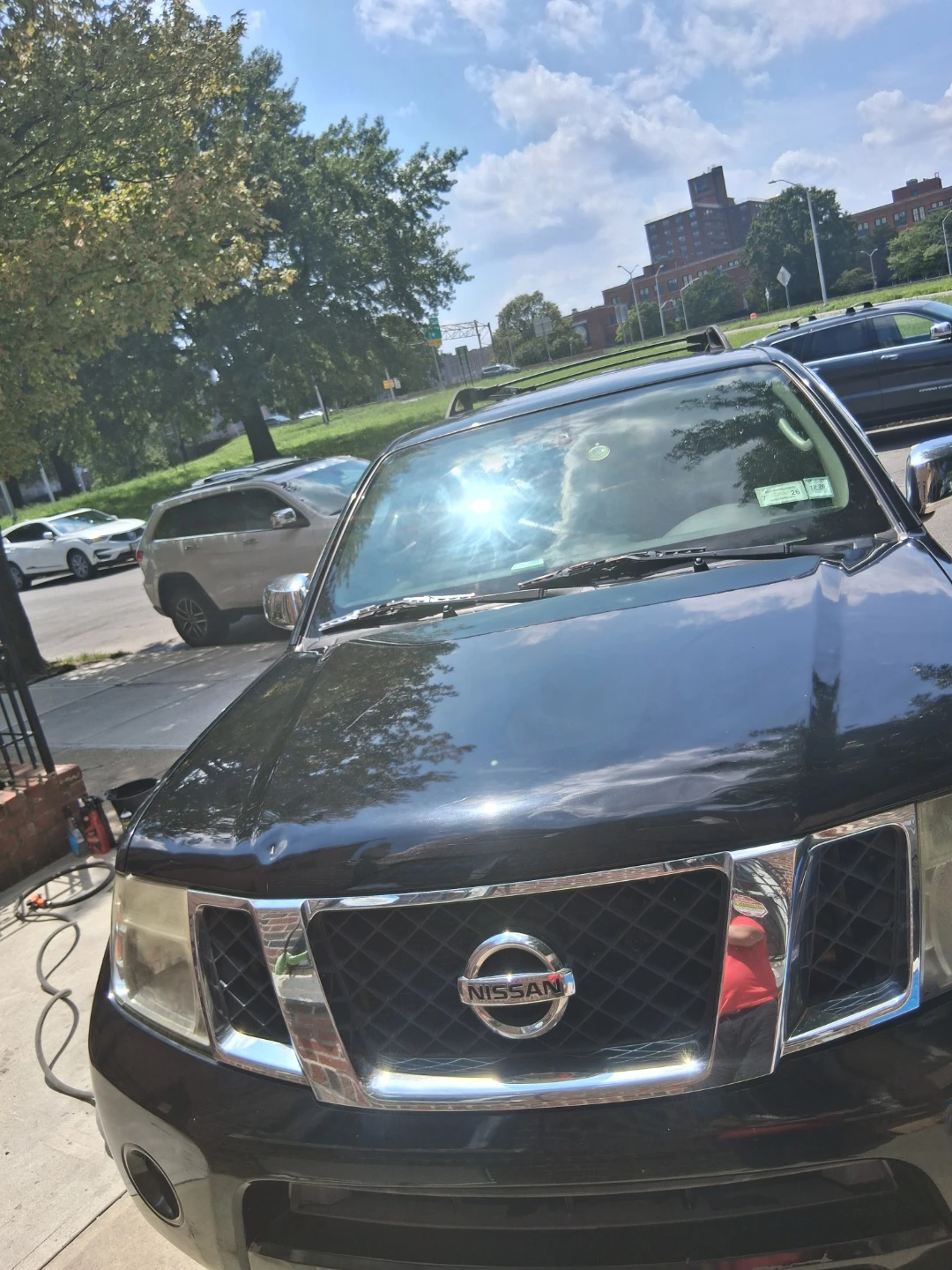 Nissan Pathfinder 4x4 SUV