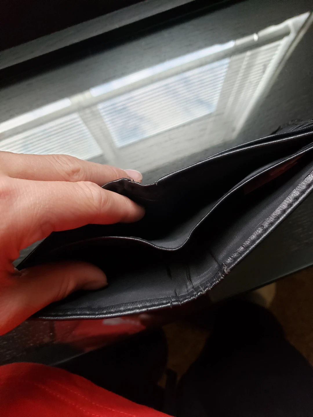 Black Leather Bi-fold Wallet with Zipper Pocket - photo 3