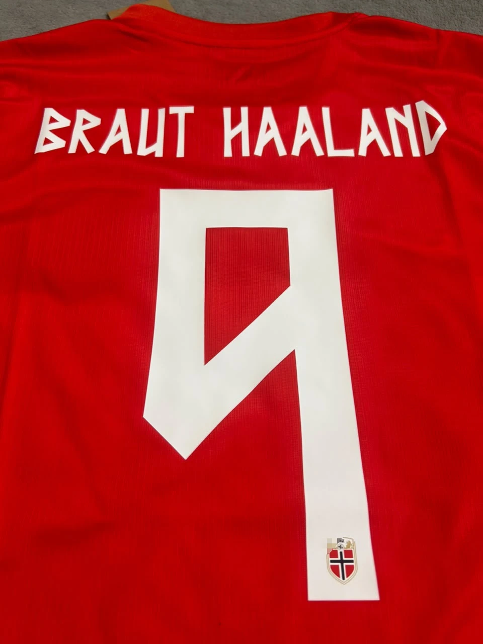 Haaland #9 Norway national team jersey.
