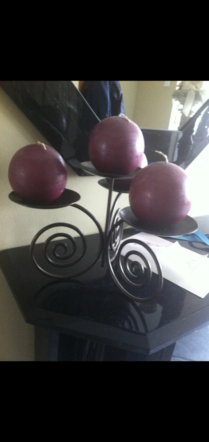 Metal spiral candle holder CANDLES NOT INCLUDED