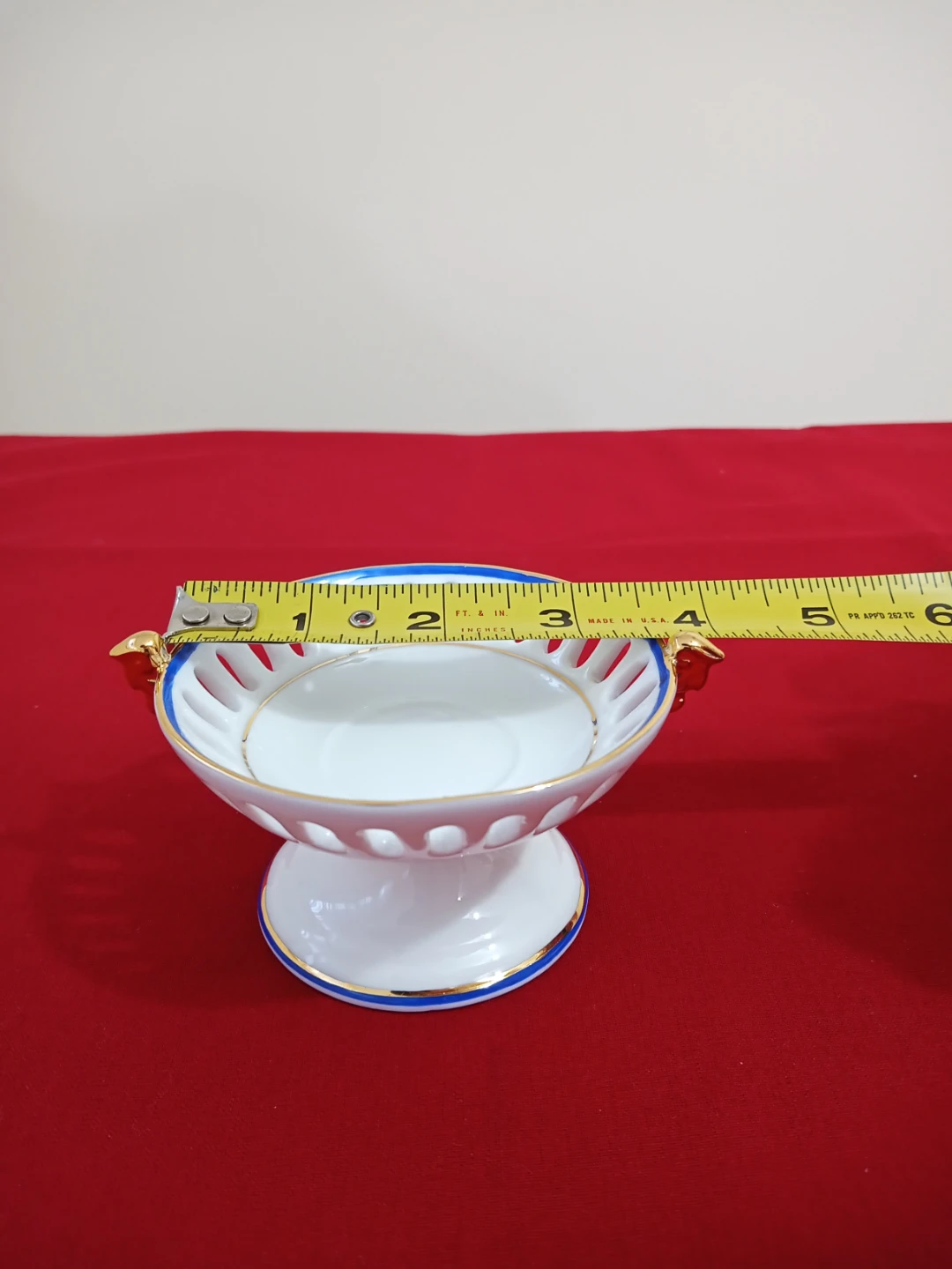 Wellington Castle Royal Class Porcelain Trinket Dish - photo 4