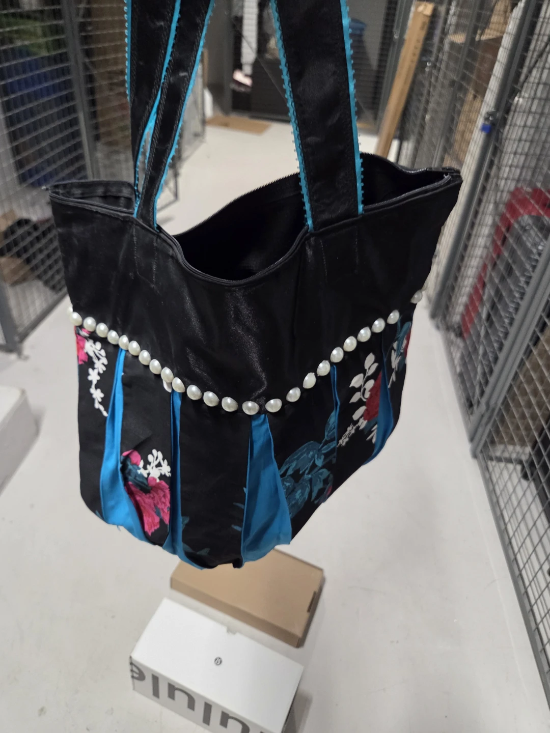 Black Tote Bag with Floral Design - photo 5