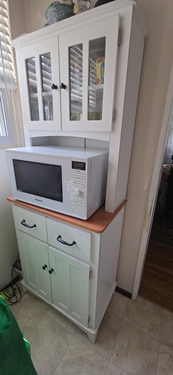 White Kitchen Hutch