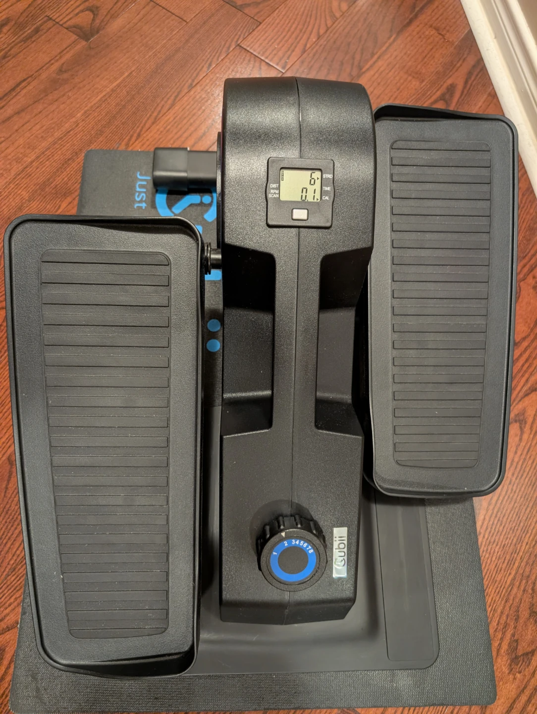 EUC - Cubii F3A2 Compact Under Desk Elliptical - photo 2