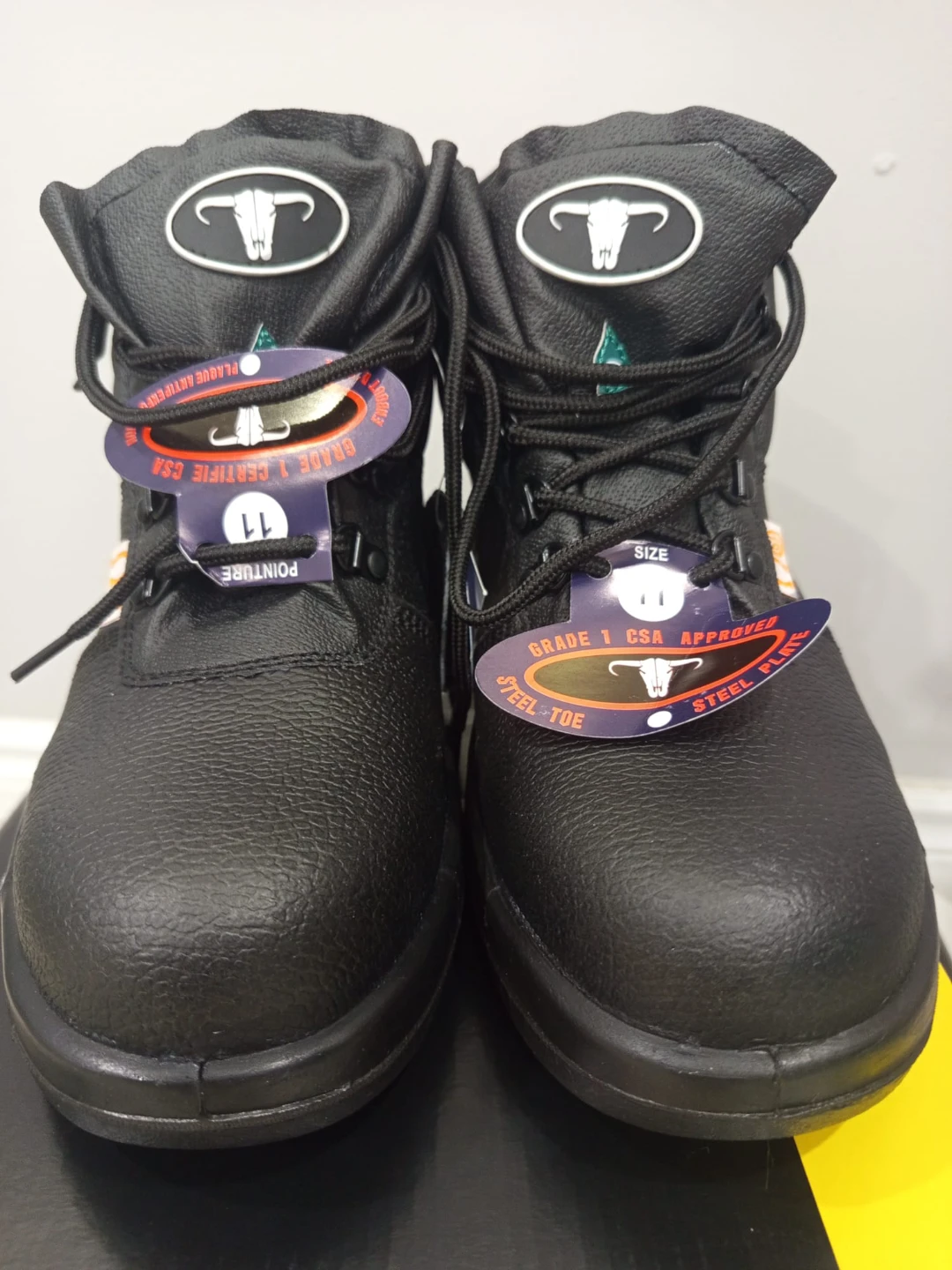 Brand New Taurus 5050 CSA Safety Boots – Men's Size 11