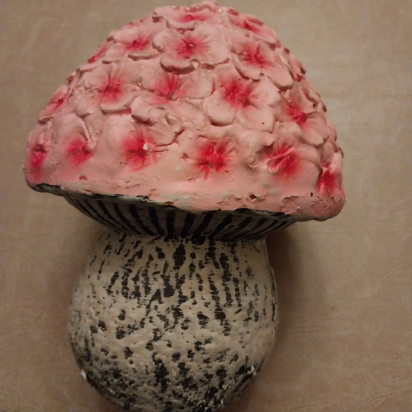Decorative Mushroom Figurine with Butterfly Accent - photo 2