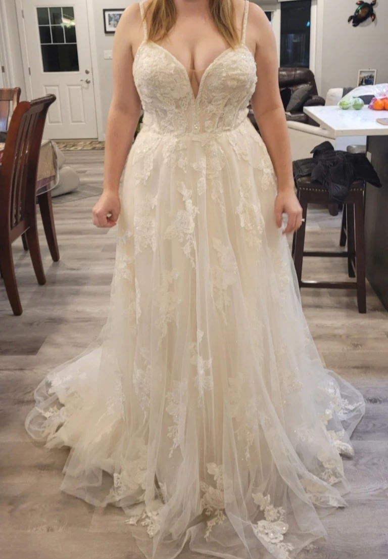 Oleg Cassini   ivory stone wedding dress