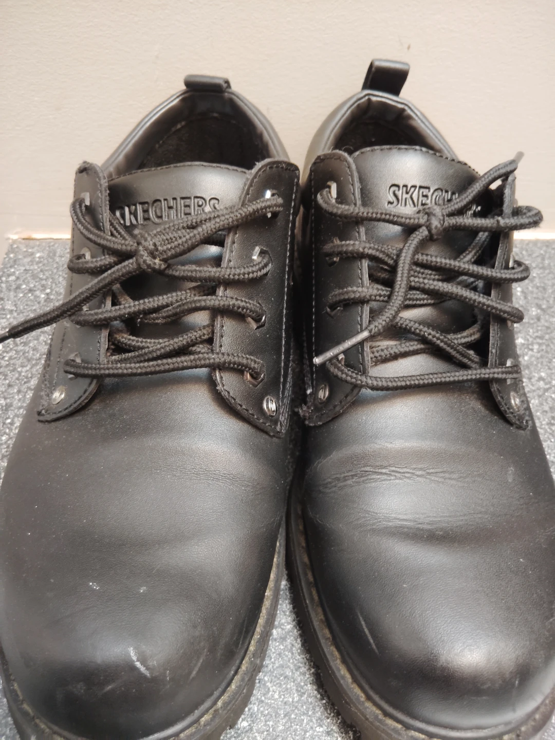 Skechers Men’s Leather Work / Casual Shoes - Size 11 Black - photo 2