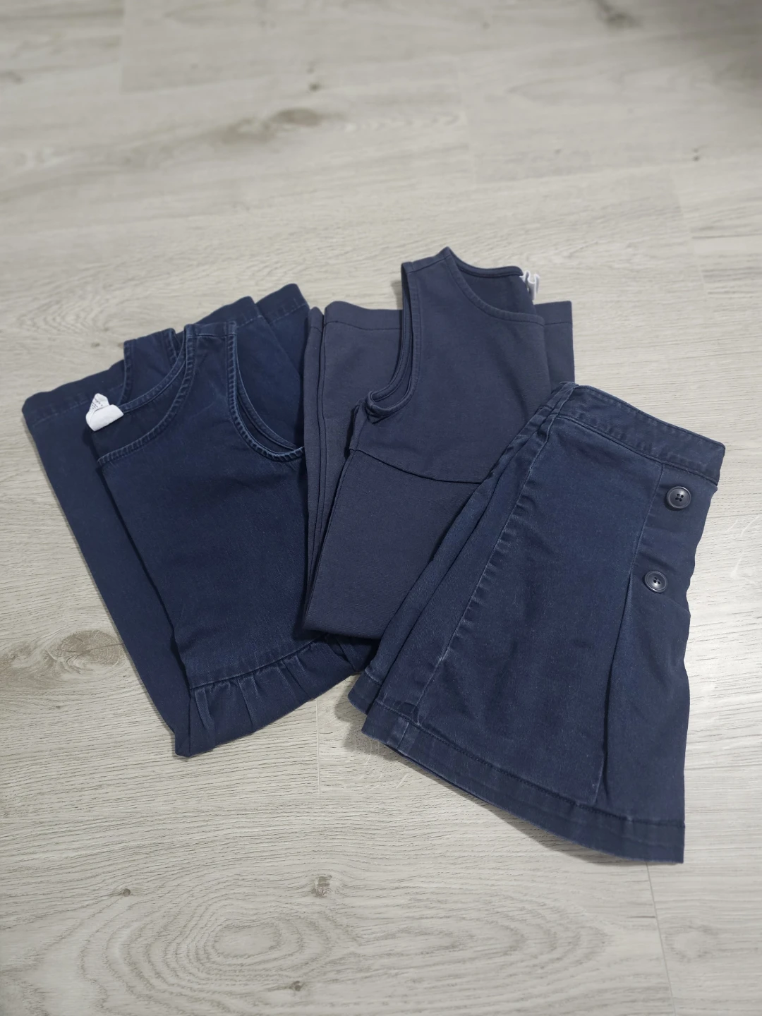 GAP Kids and Old Navy Uniform Size L (10-12)
