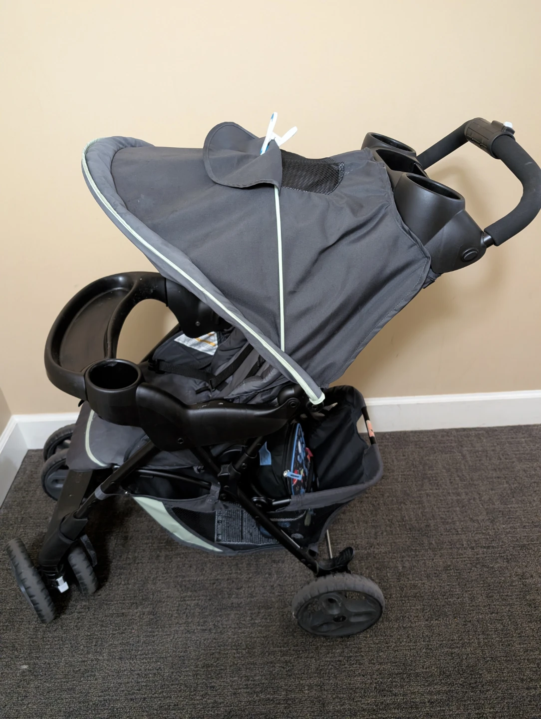 Graco Stroller (needs cleaning)