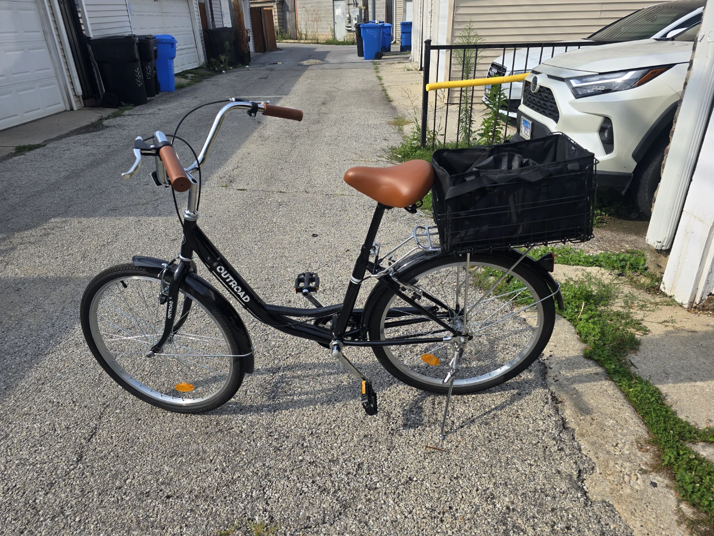 OUTROAD Cruiser Bike with Basket