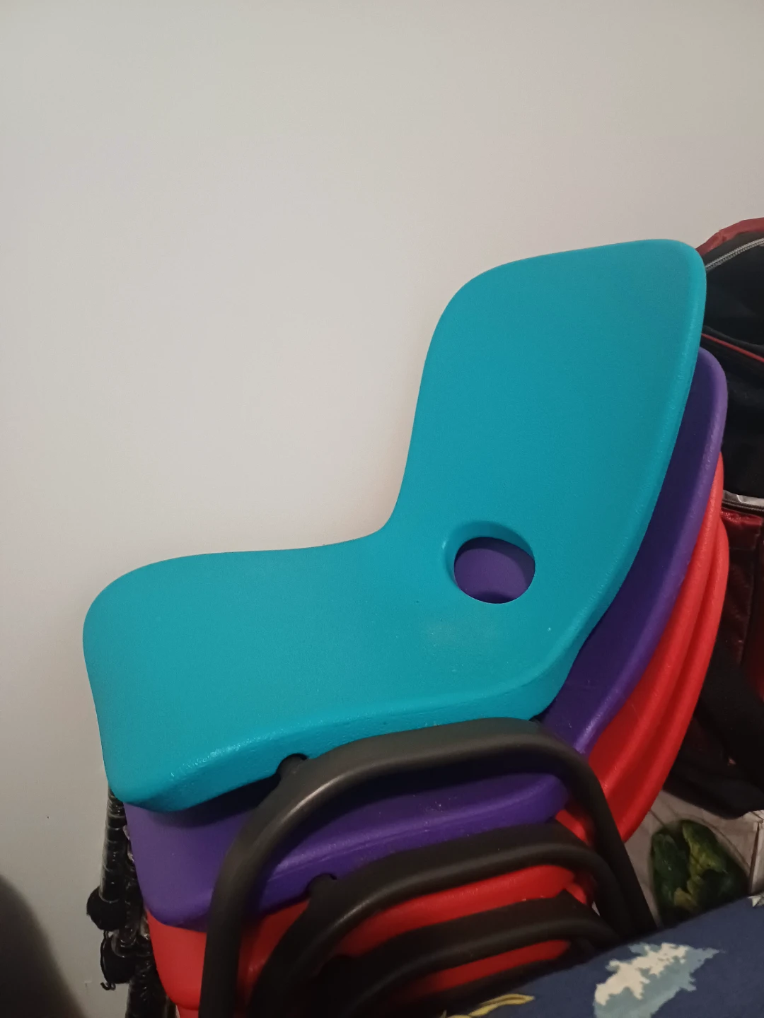 Stacking Chairs - 4pc Set - photo 2