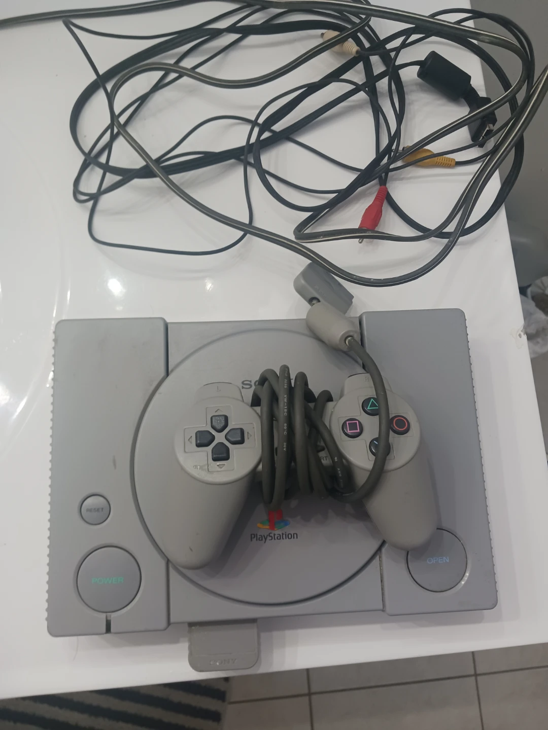 Sony PlayStation 1 Console Bundle with Crash Bandicoot