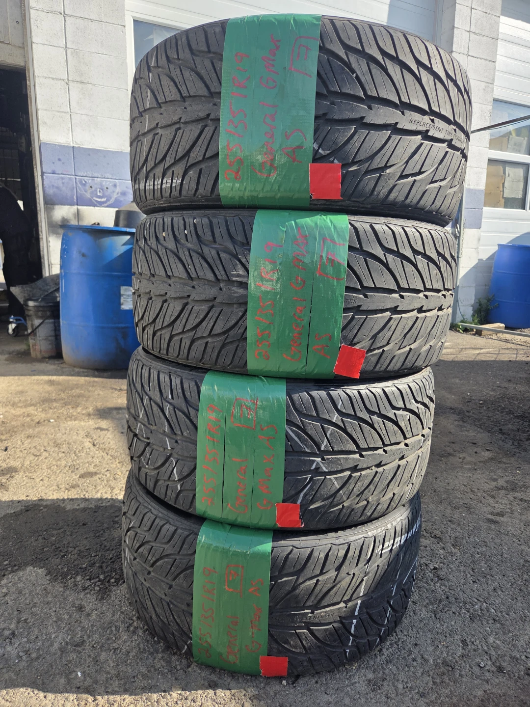 General G-Max AS Tires - 255/35R19