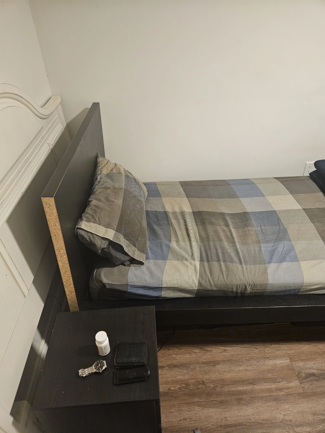 IKEA Twin Bed Frame + Mattress + Side Table - photo 3
