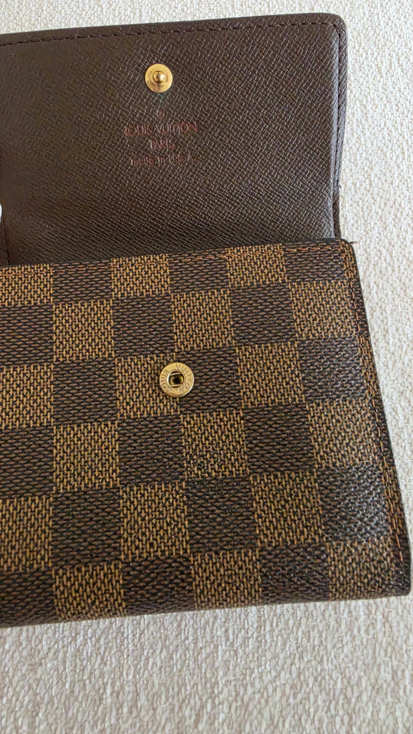 Louis Vuitton Damier Azur Canvas Compact Wallet - photo 3