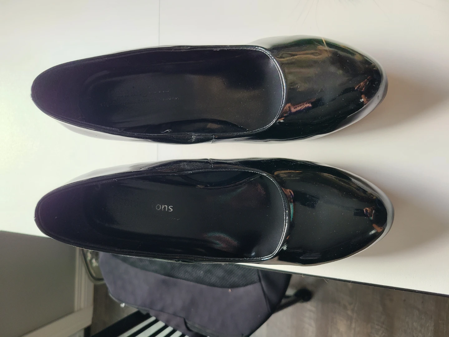 Black Patent Wedge Heels - photo 2