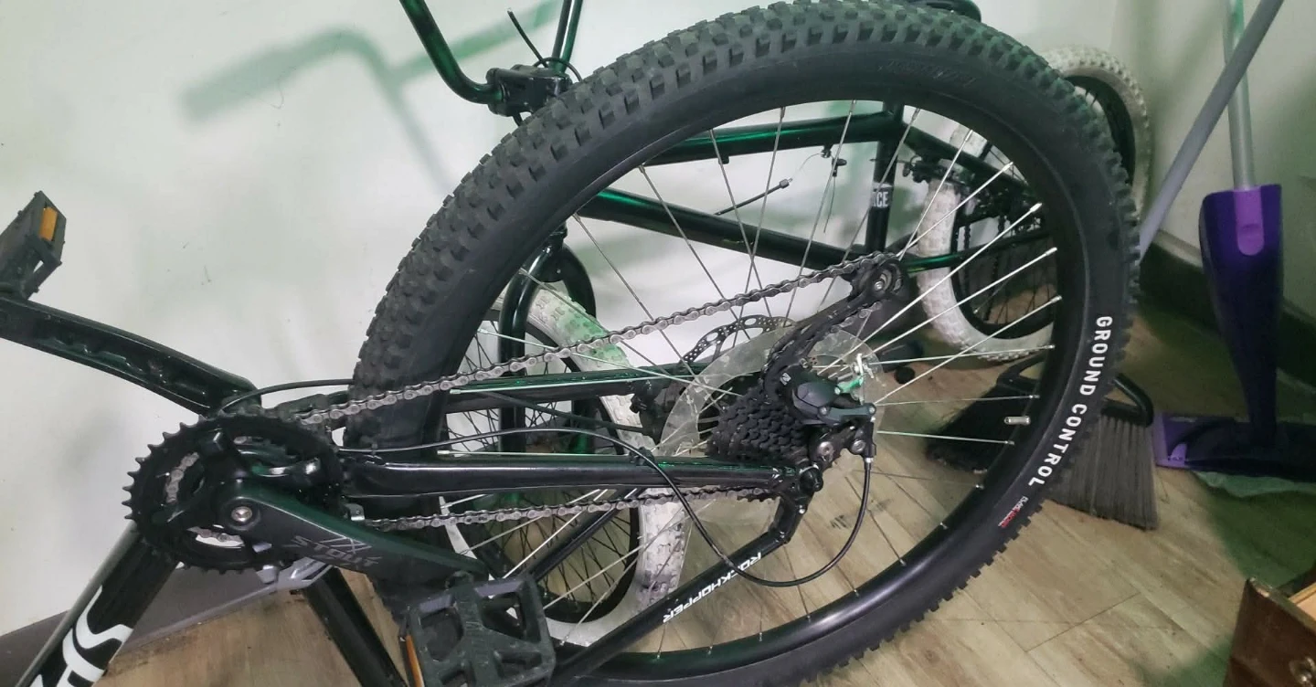 Specialized Mountain Bike - photo 2
