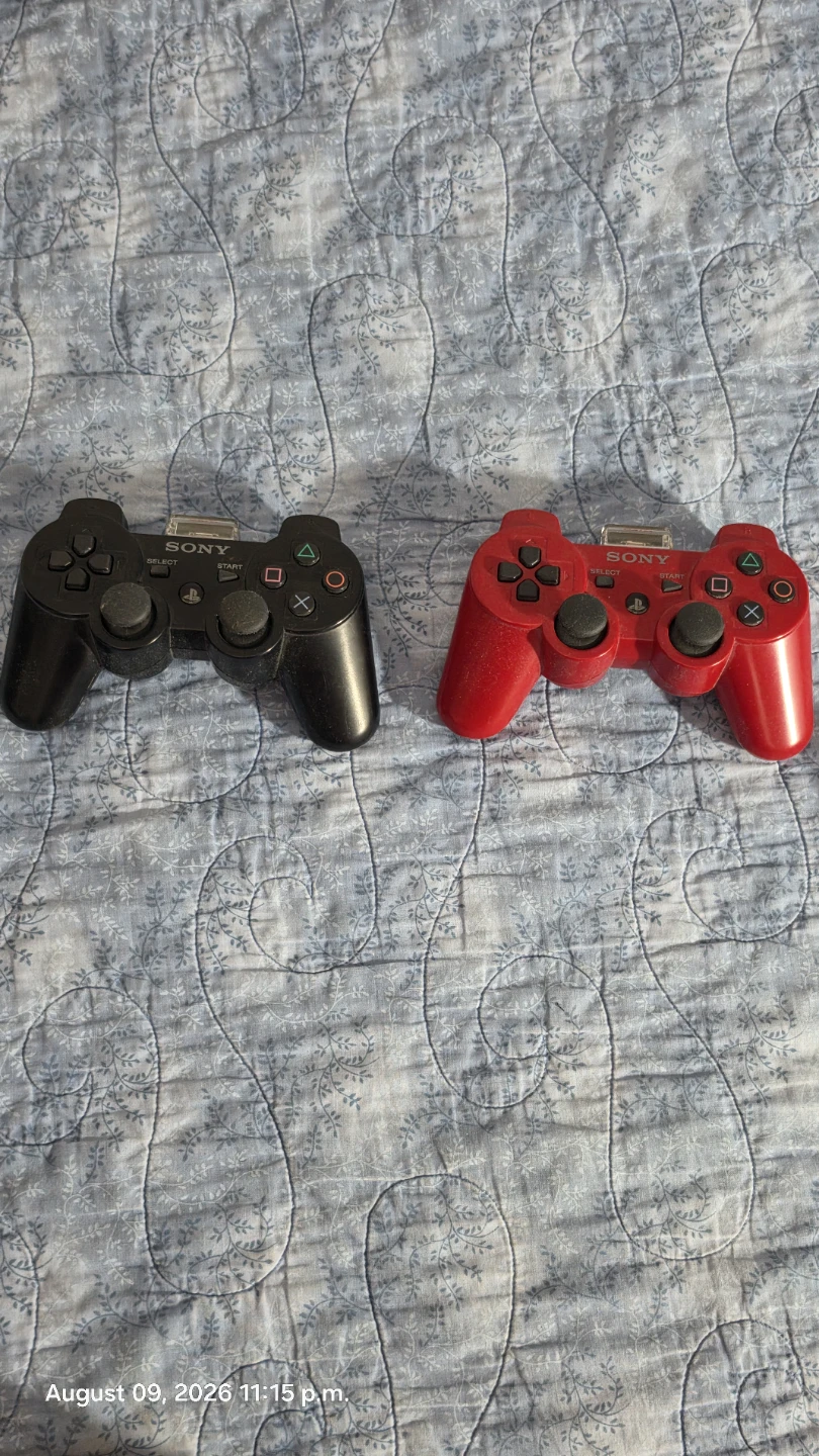 Sony PlayStation 3 Bundle with Two Controllers and Charging Dock - photo 3