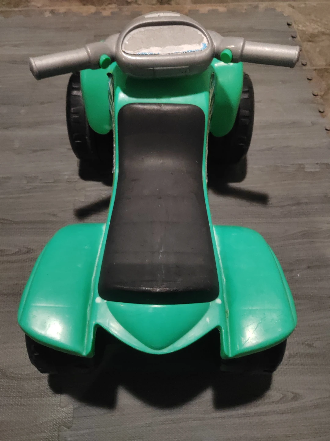 Green ride-on ATV toy - photo 3