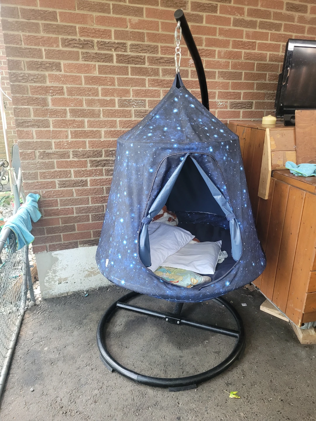 Sensory swing withstand solar theme