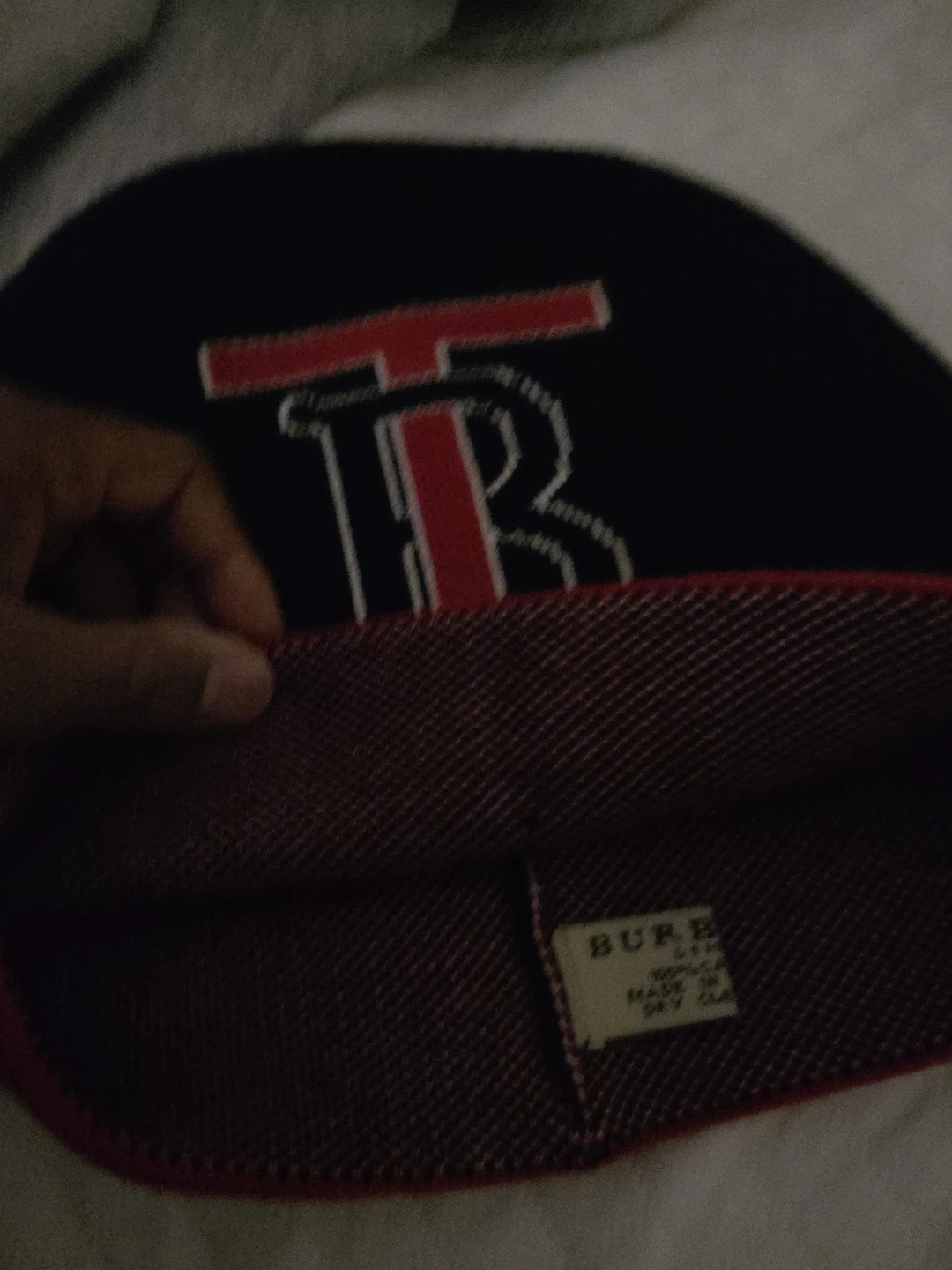 Burberry Red and Black Knit Beanie - photo 4