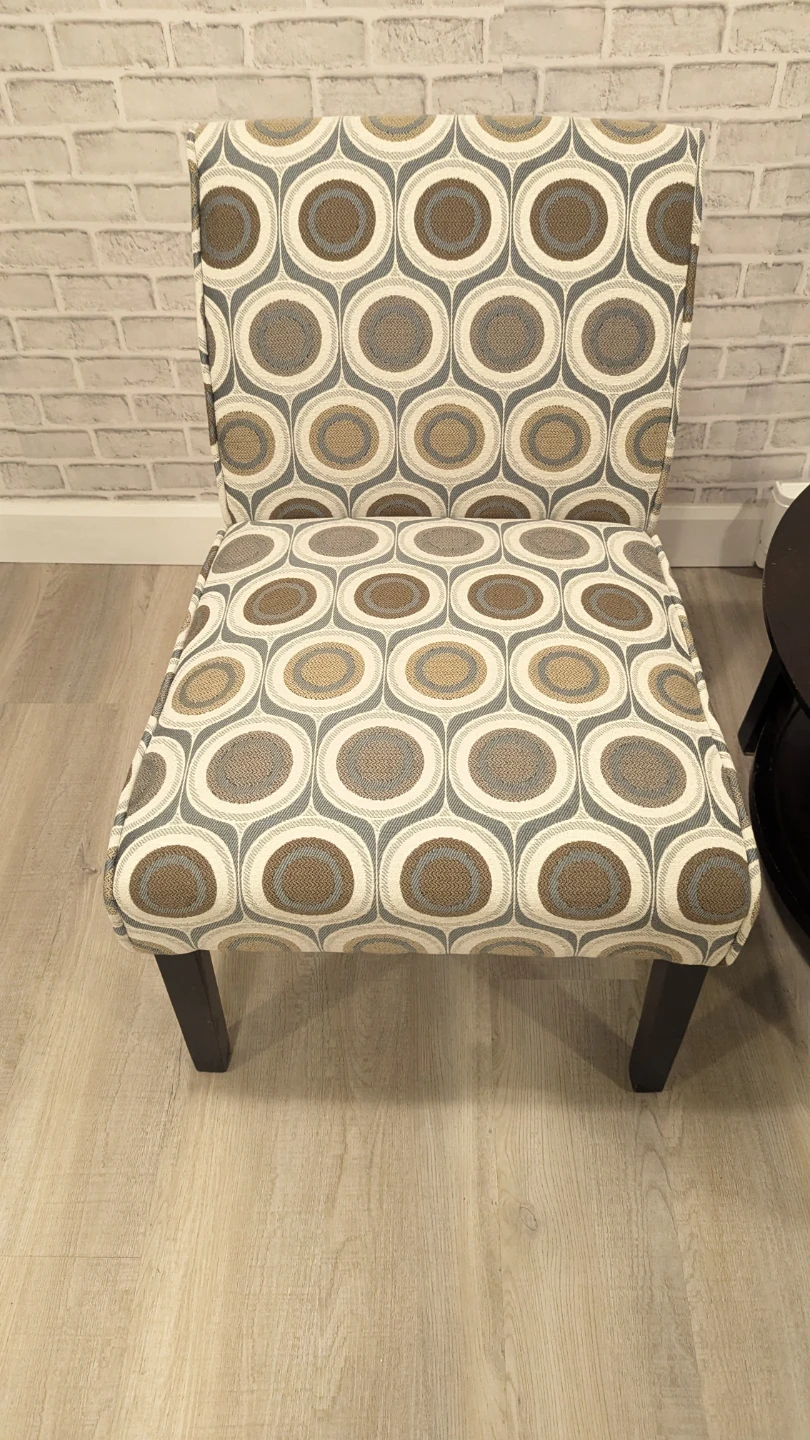 Patterned Accent Chair and Coffee Table Set - photo 2