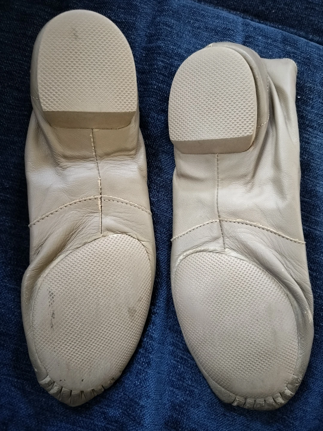 Capezio Leather Jazz Shoes - size 7 - photo 2