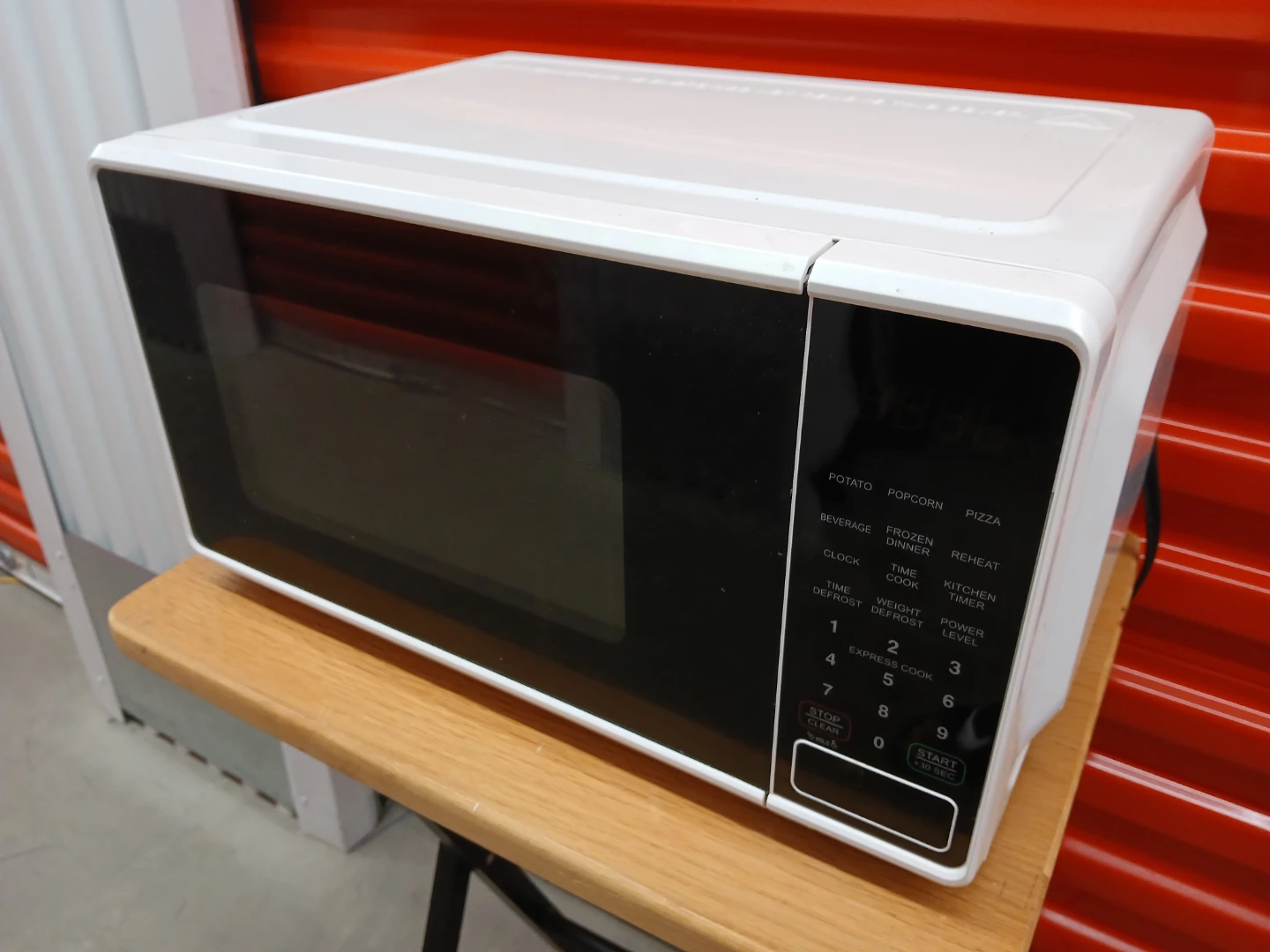 White Microwave Oven - photo 5