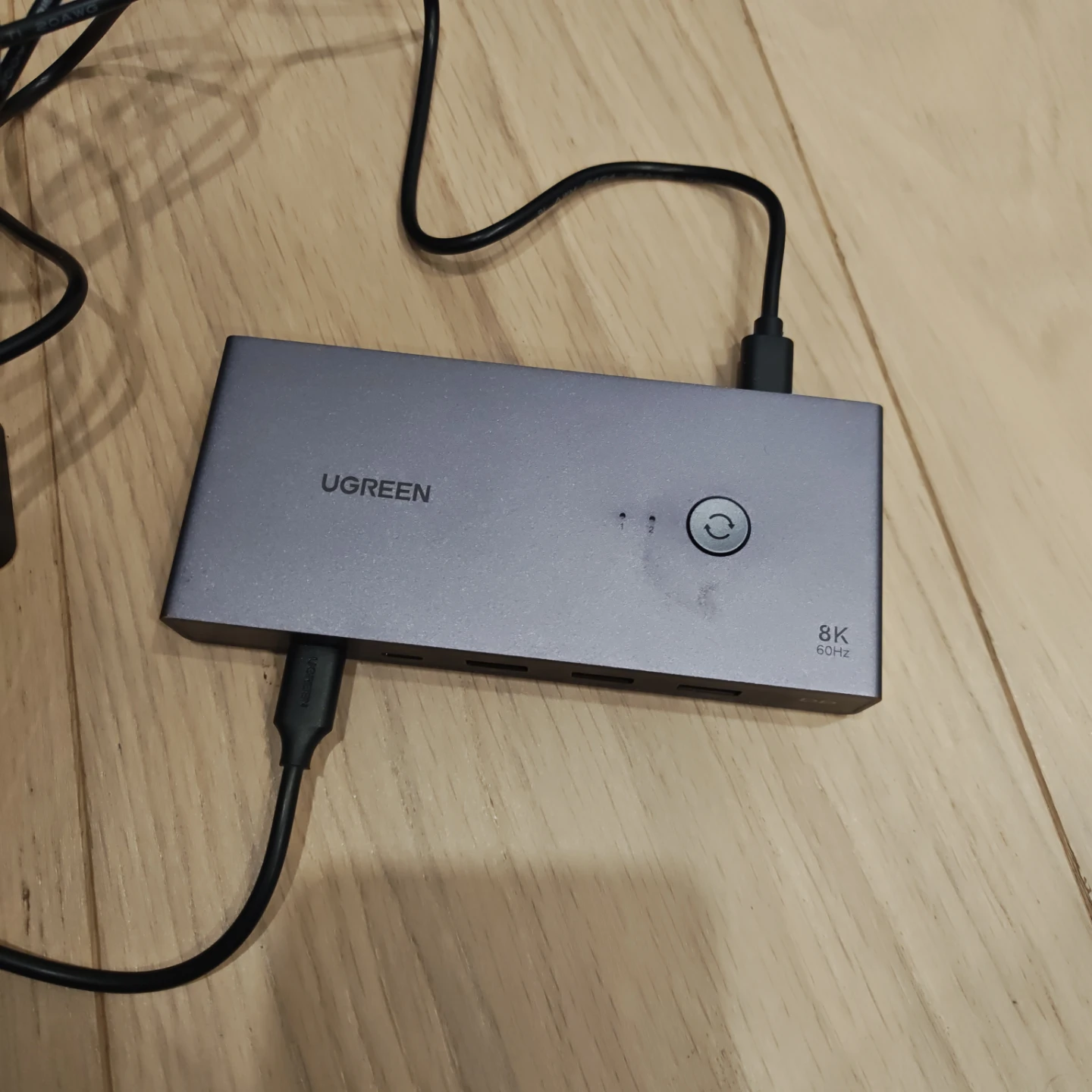 Ugreen DisplayPort KVM Switch 2 in 1 Out