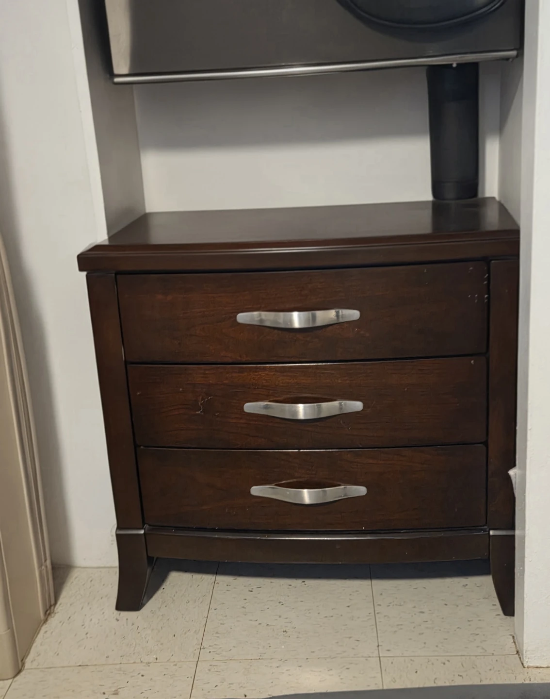King Size Bed Frame, Dresser, Chest & side table - photo 5