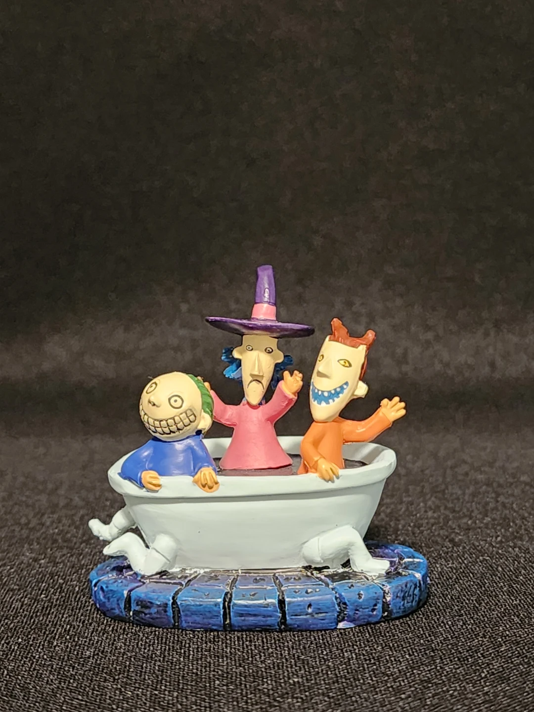 NBC-Oogie Boogie's Treehouse-$83CAD - photo 3